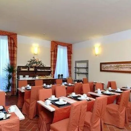 Caravaggio Hotell 3*