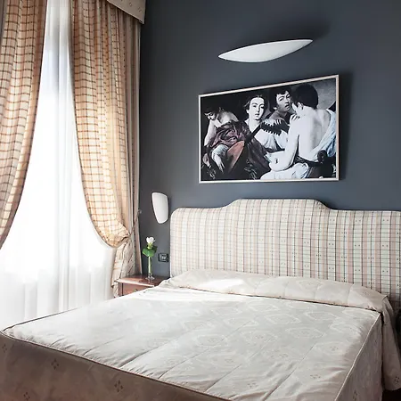 מלון Caravaggio 3*